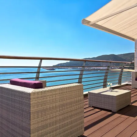 酒店 Sana塞新布拉酒店 4*